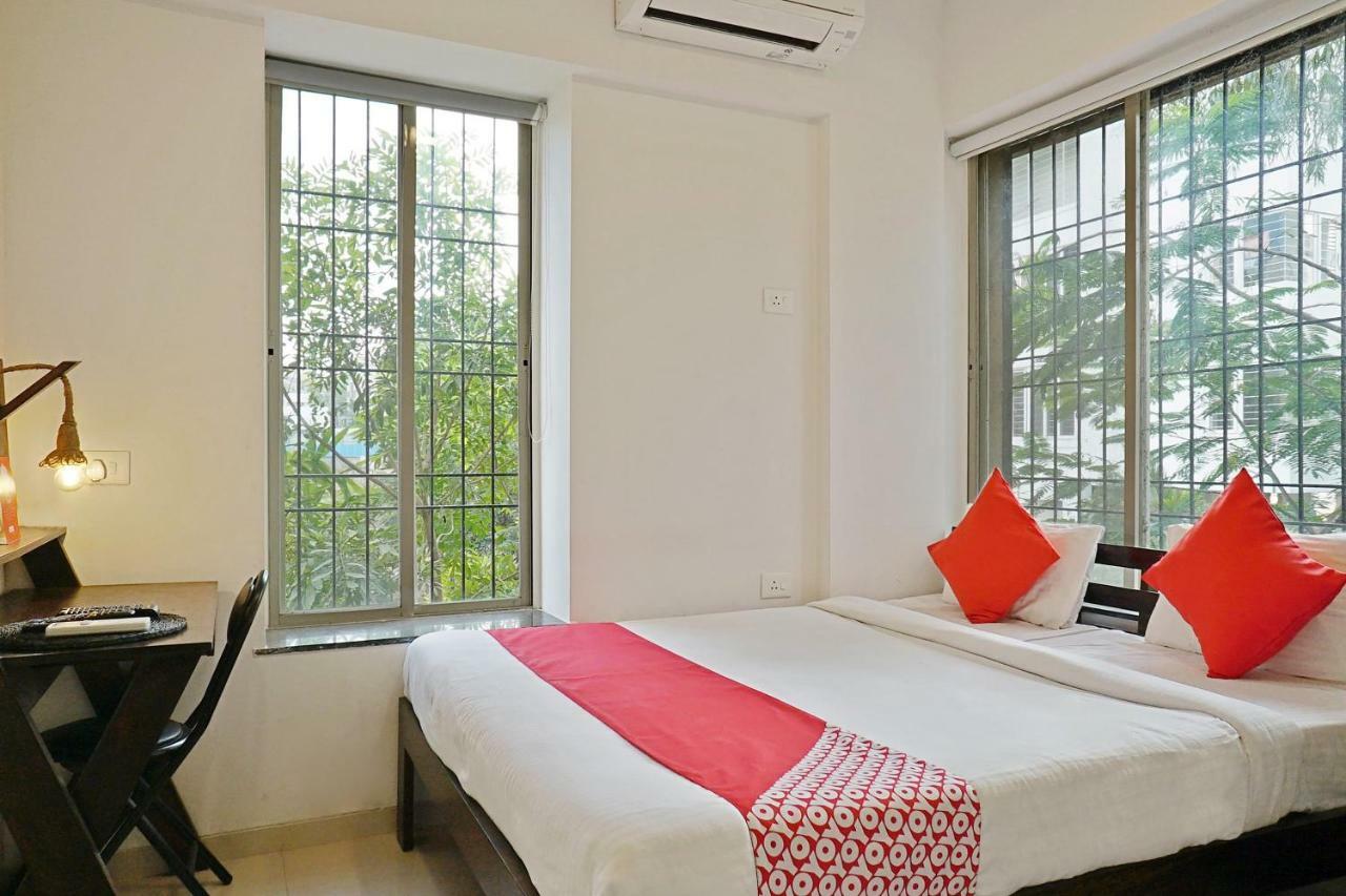 Oyo 12227 Hotel Resonare Baner Poona Buitenkant foto
