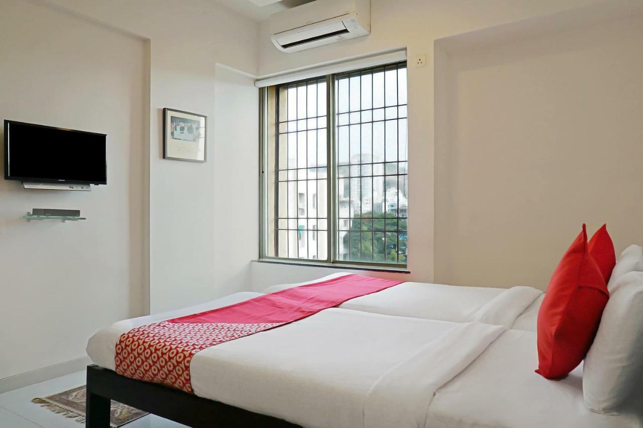 Oyo 12227 Hotel Resonare Baner Poona Buitenkant foto